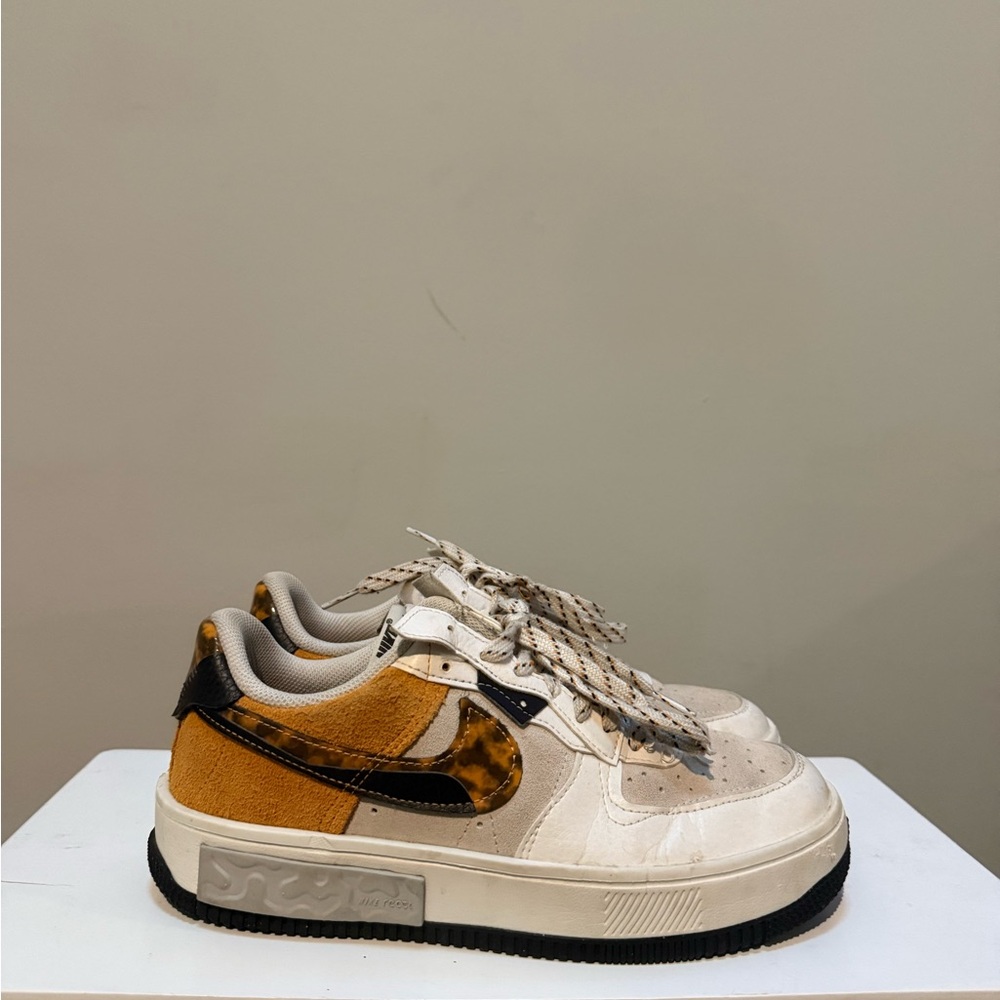 Nike Low-Top Sneakers in Cream and Brown with Tan Accents